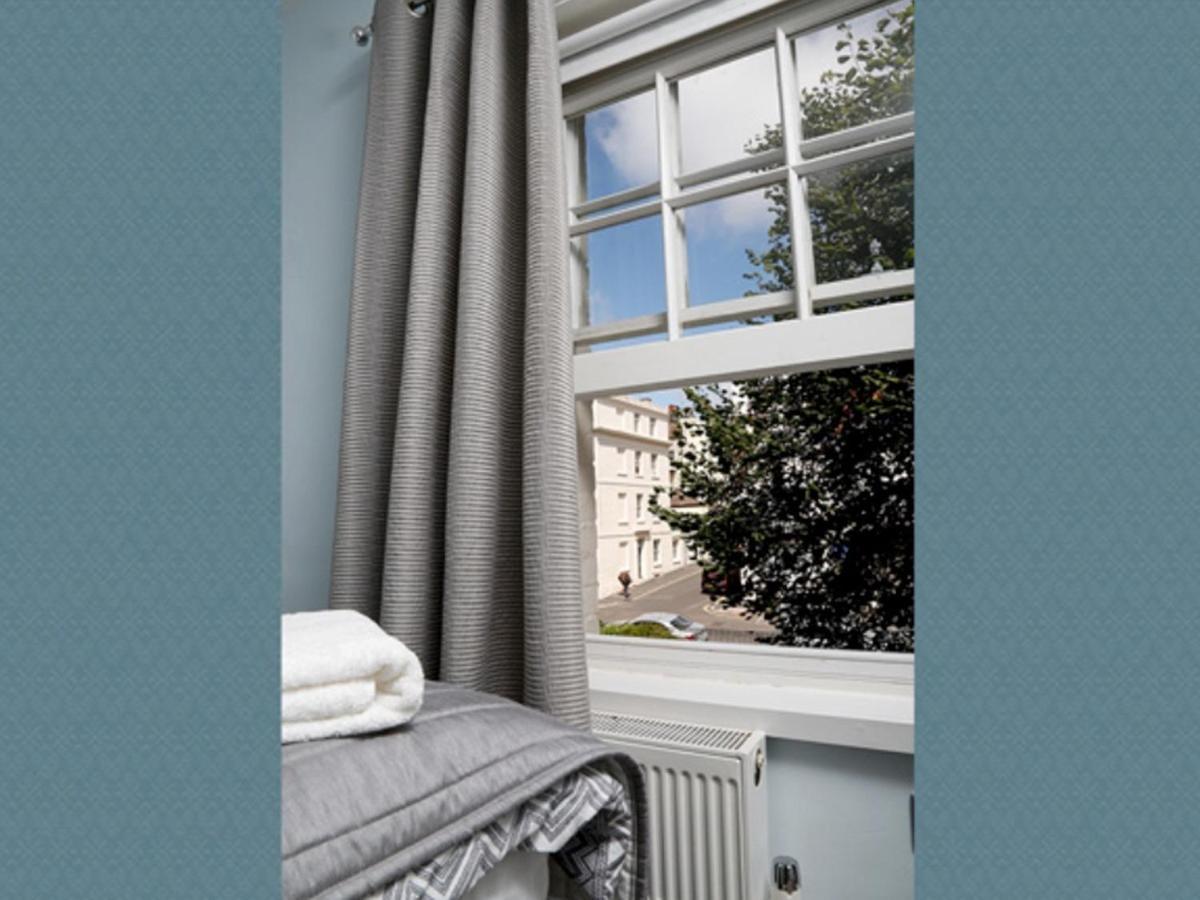Innit Joy Brighton Room photo